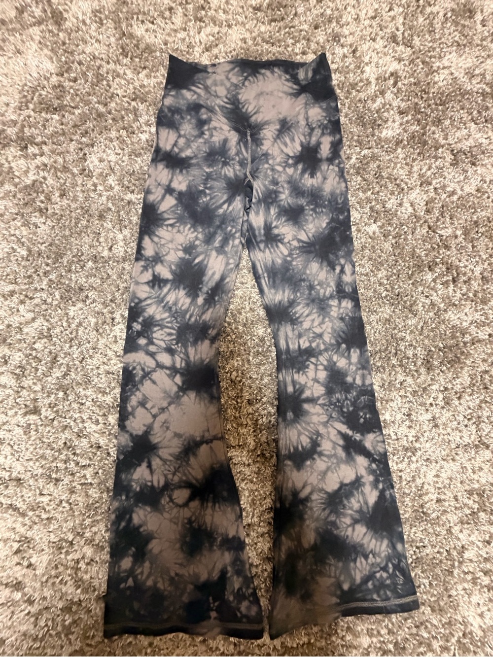 PINK Victoria's Secret Black Gray Tie-Dye Flare Leggings